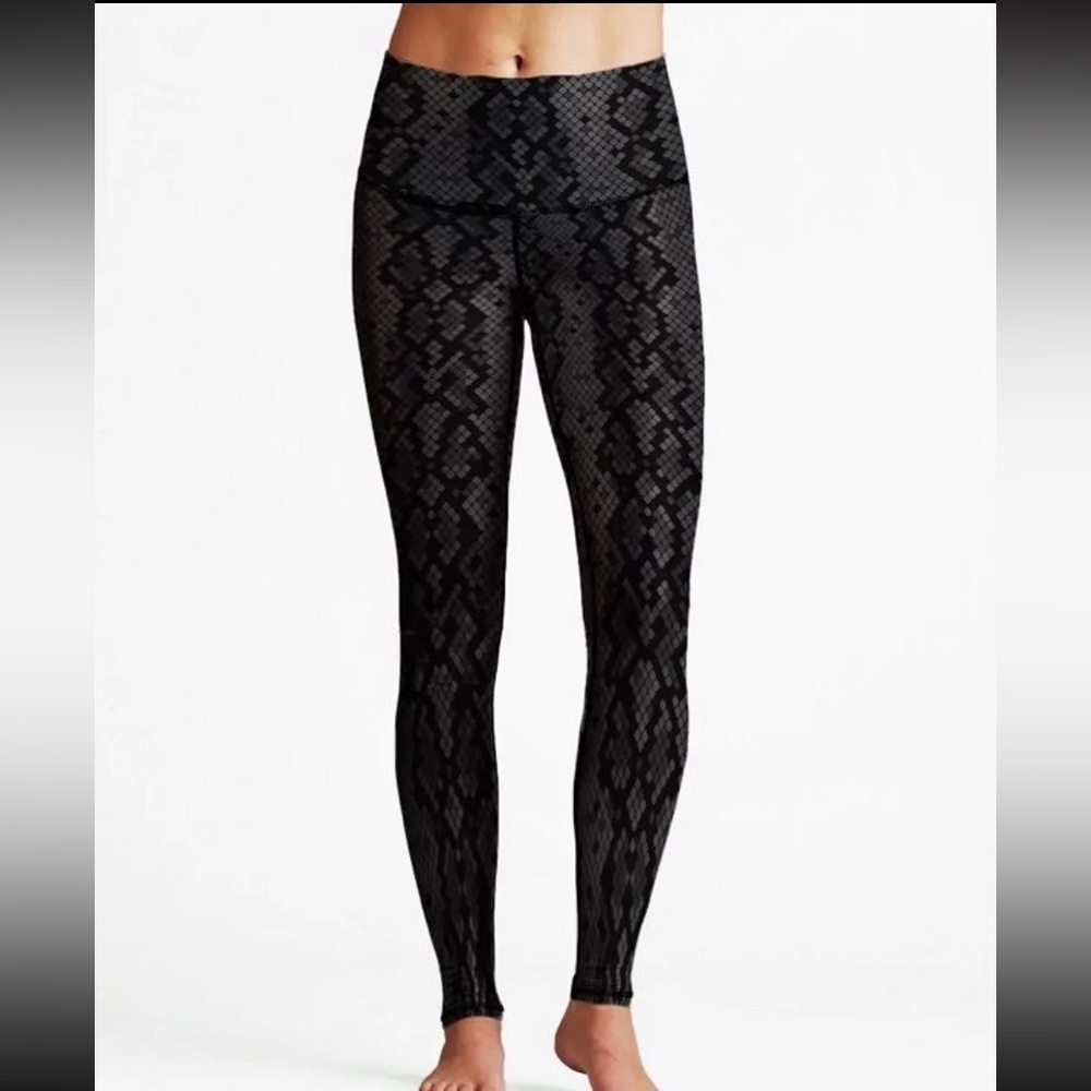 Truth By Republic snakeskin print leggings